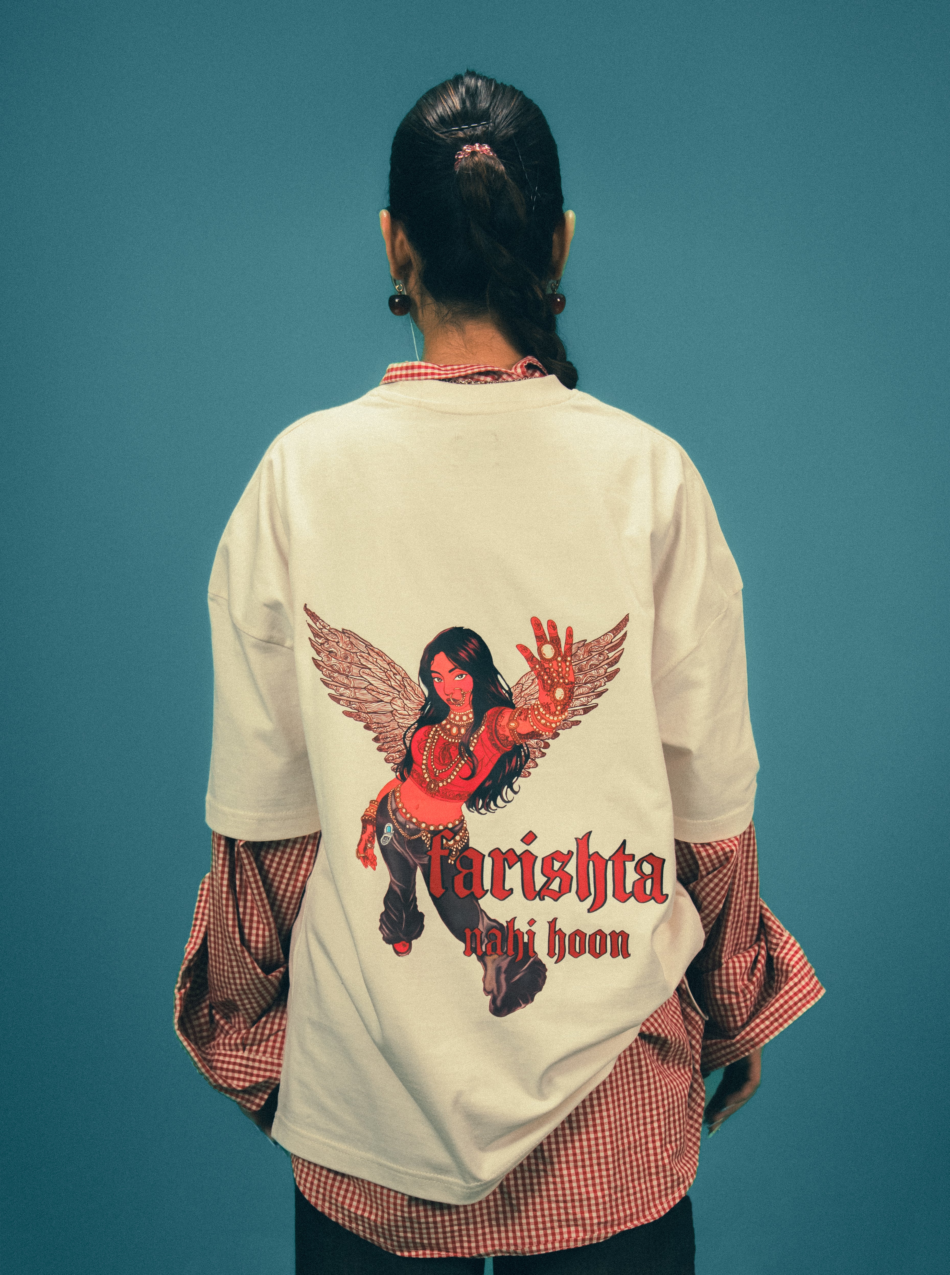 Farishta Nahi Hoon Tee